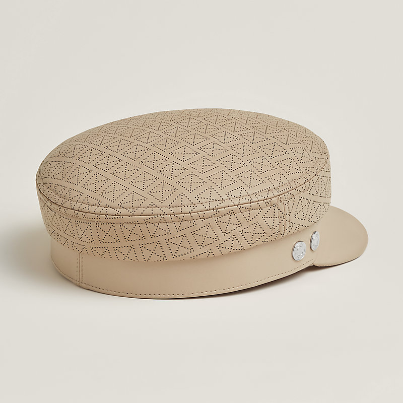 【視線を奪うデザイン】HERMES Vauban Medor キャップ ベージュ Vauban Medor cap | Hermès USA